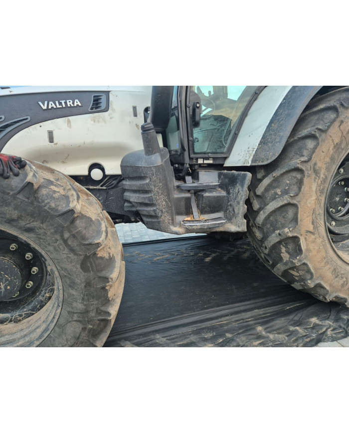 Osłona podwozia do ciągnika Valtra T175